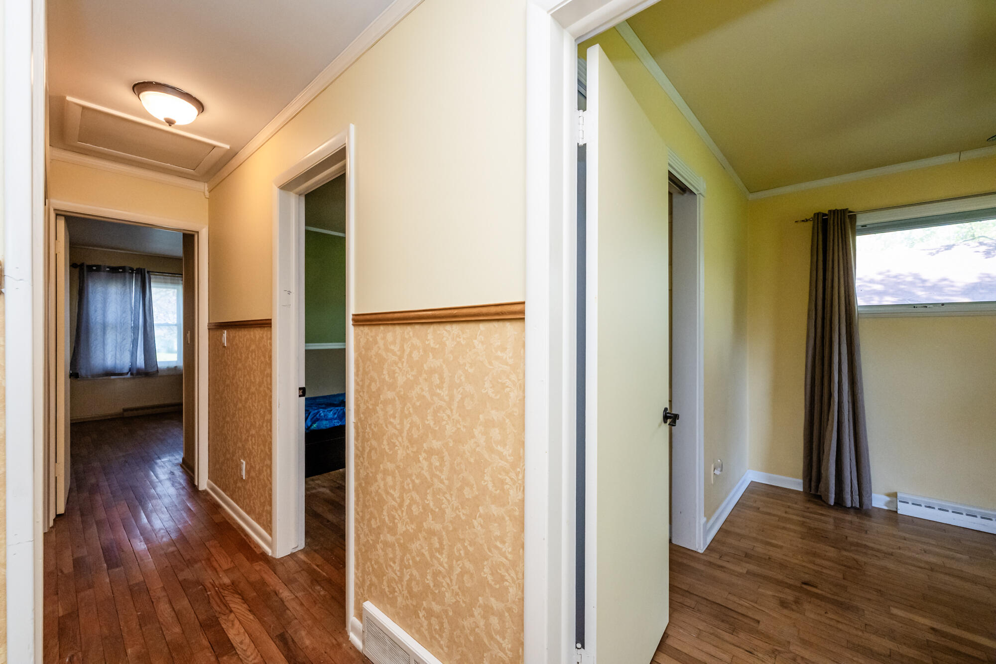 2099 Russell Road Benton Harbor, MI 49022 - Photo 17 of 36 Russell-116