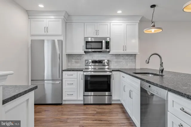 $2,500 | 106 Valley Stream Circle, Chesterbrook, PA 19087