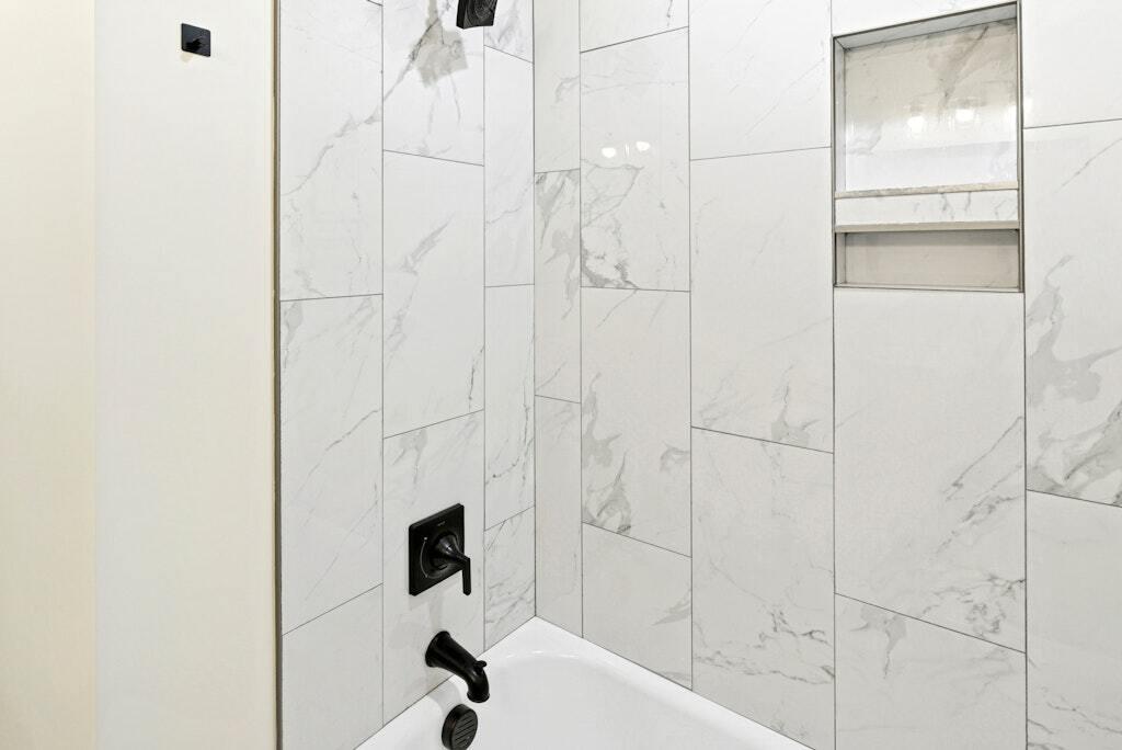 206 West Five Notch Road North Augusta, SC 29841 - Photo 22 of 38 Hall Bathroom