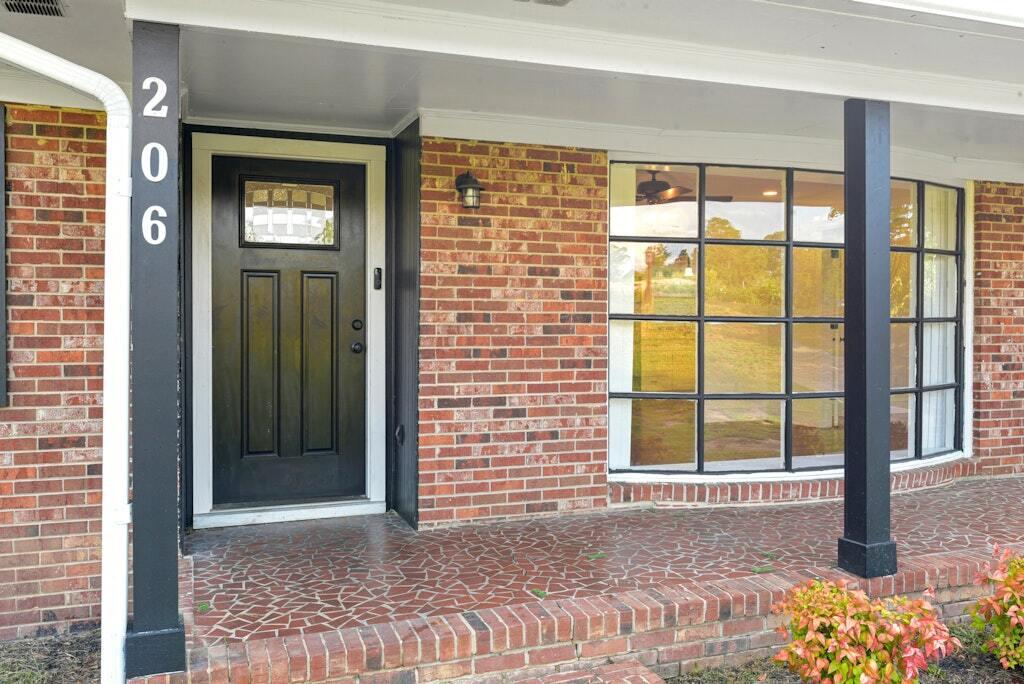 206 West Five Notch Road North Augusta, SC 29841 - Photo 2 of 38 Welcome 206 W Five Notch Rd