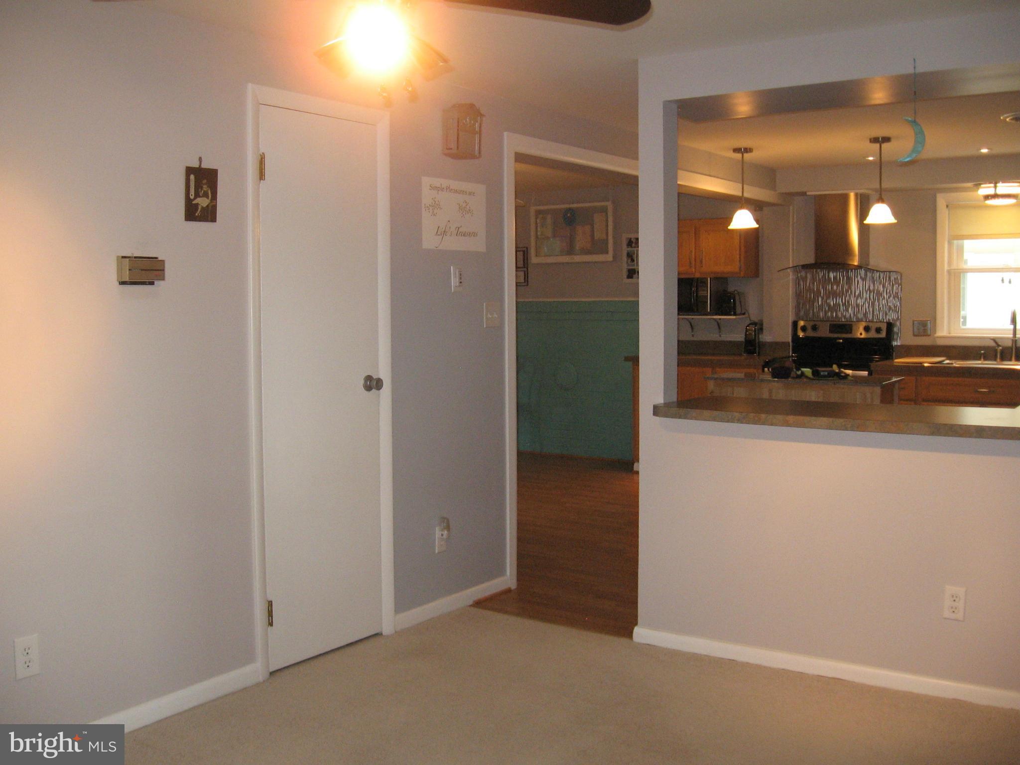 2475 Highland Ridge Road Berkeley Springs, WV 25411 - Photo 12 of 30 Dining Room