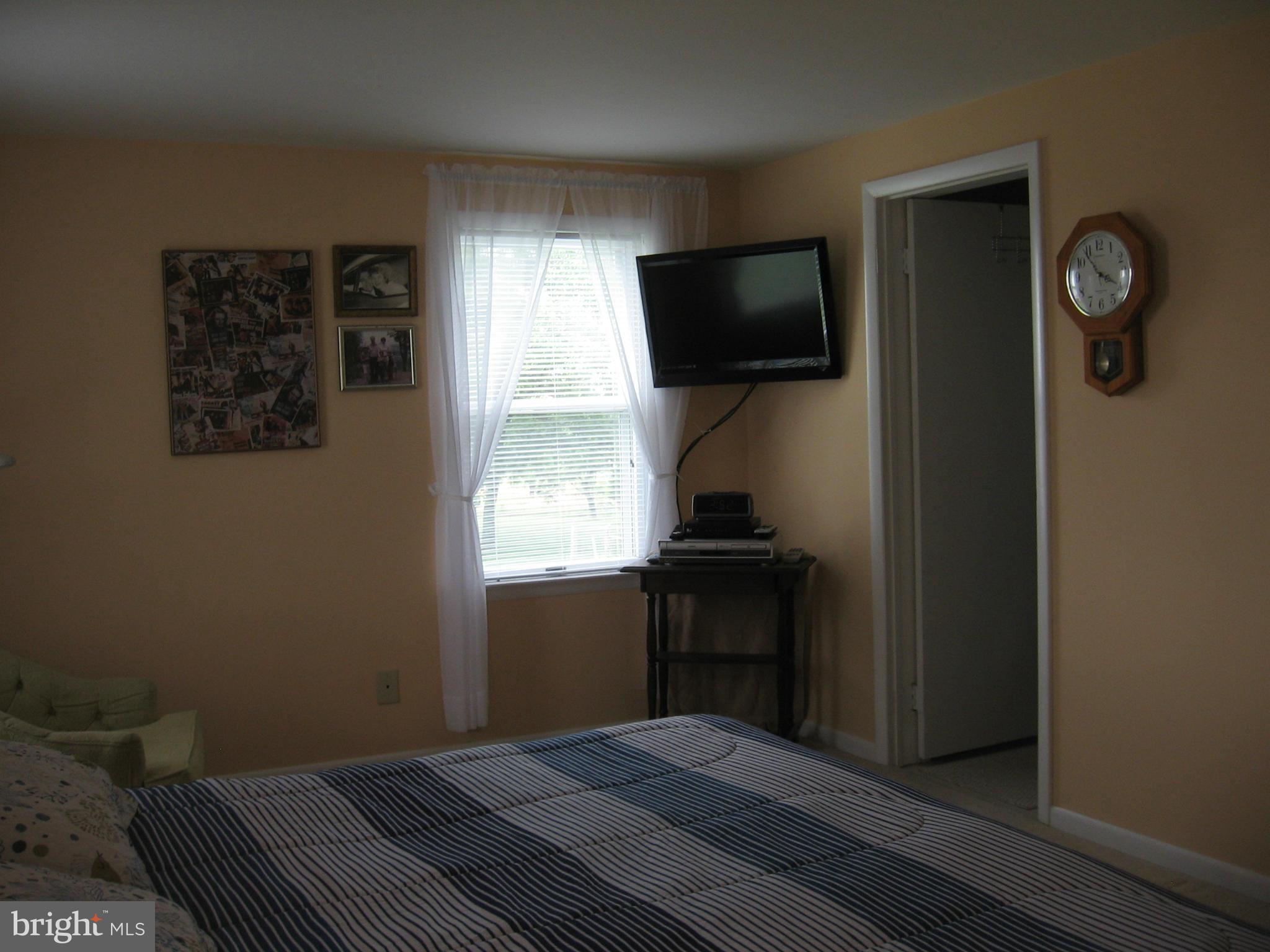 2475 Highland Ridge Road Berkeley Springs, WV 25411 - Photo 18 of 30 Bedroom (Master)