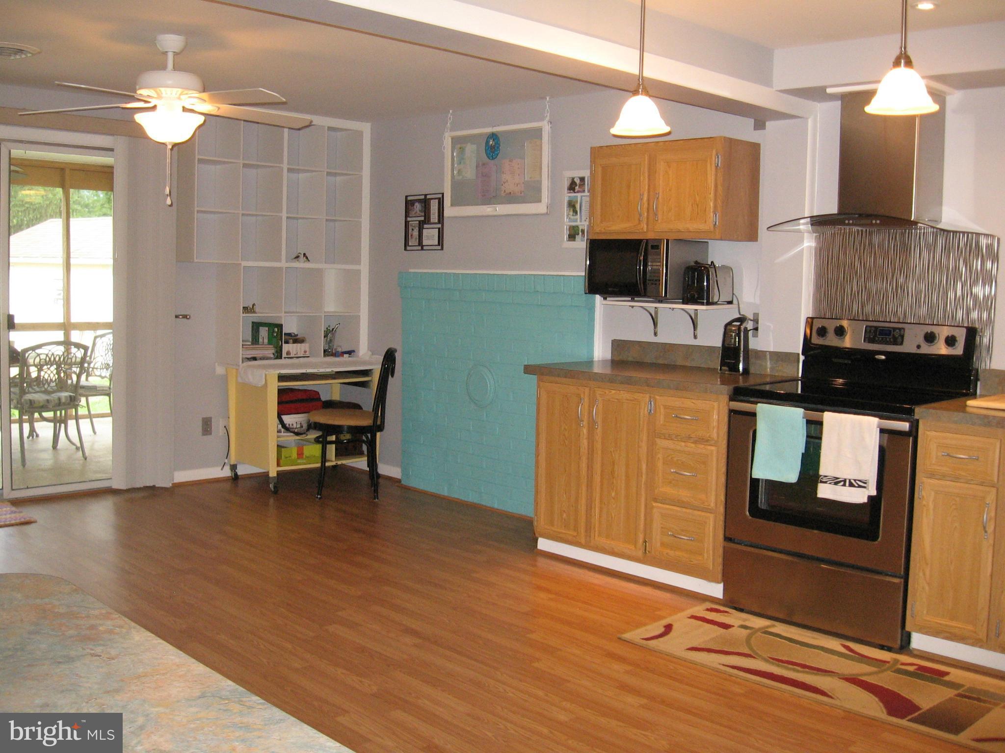 2475 Highland Ridge Road Berkeley Springs, WV 25411 - Photo 21 of 30 Kitchen