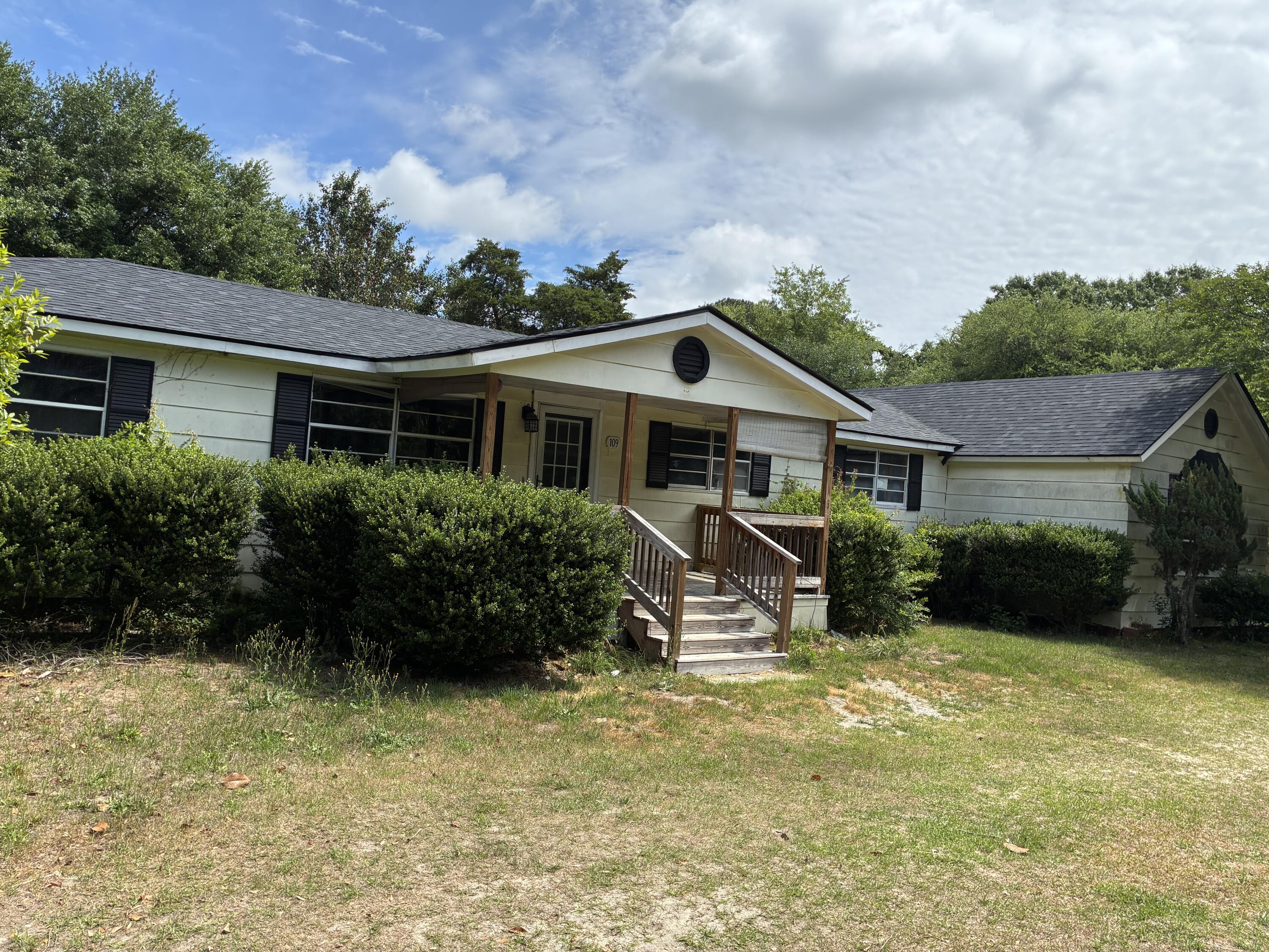 109 Pack Road Sumter, SC 29150 - Photo 1 of 8