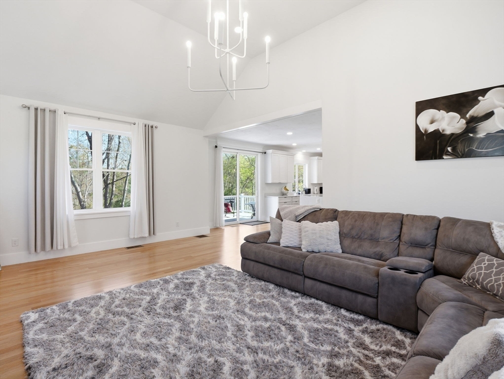 1 Smith Road Sutton, MA 01590 - Photo 7 of 42
