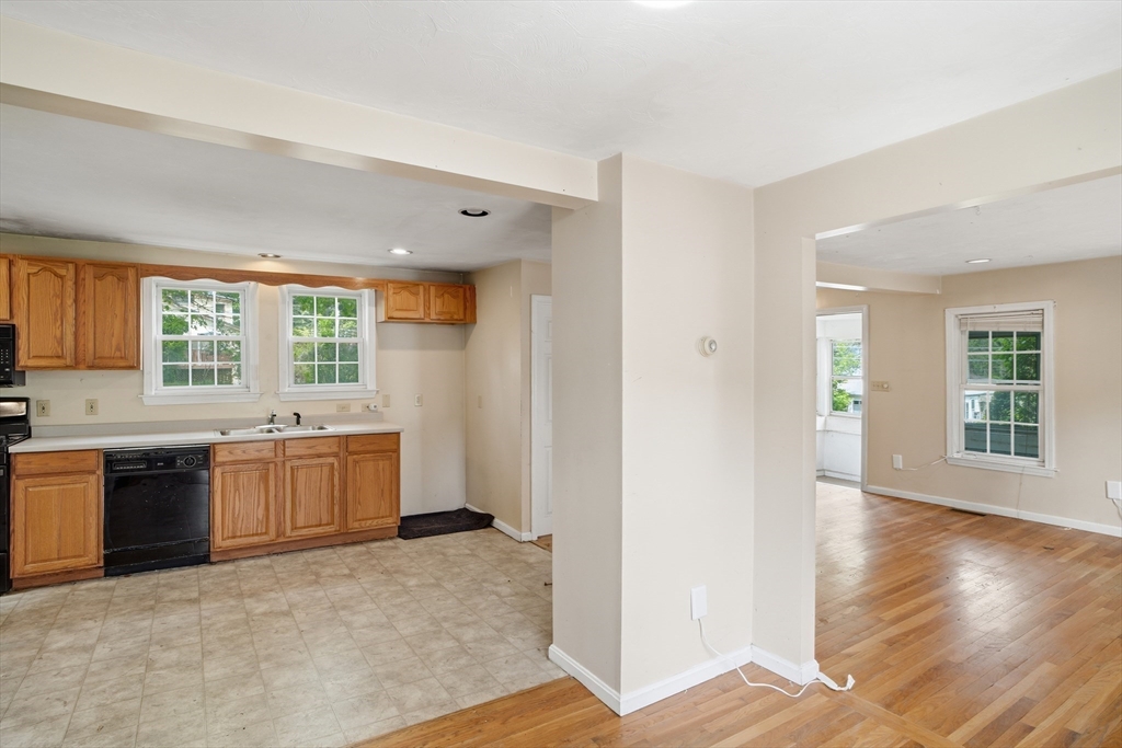 2 Tyng Road Tyngsborough, MA 01879 - Photo 15 of 33 Gallery Image 15