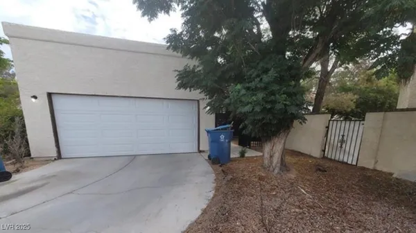 $399,900 | 3805 North Twig Lane, Las Vegas, NV 89108