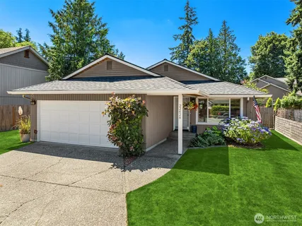 $915,000 | 22428 19th Avenue Southeast, Bothell, WA 98021