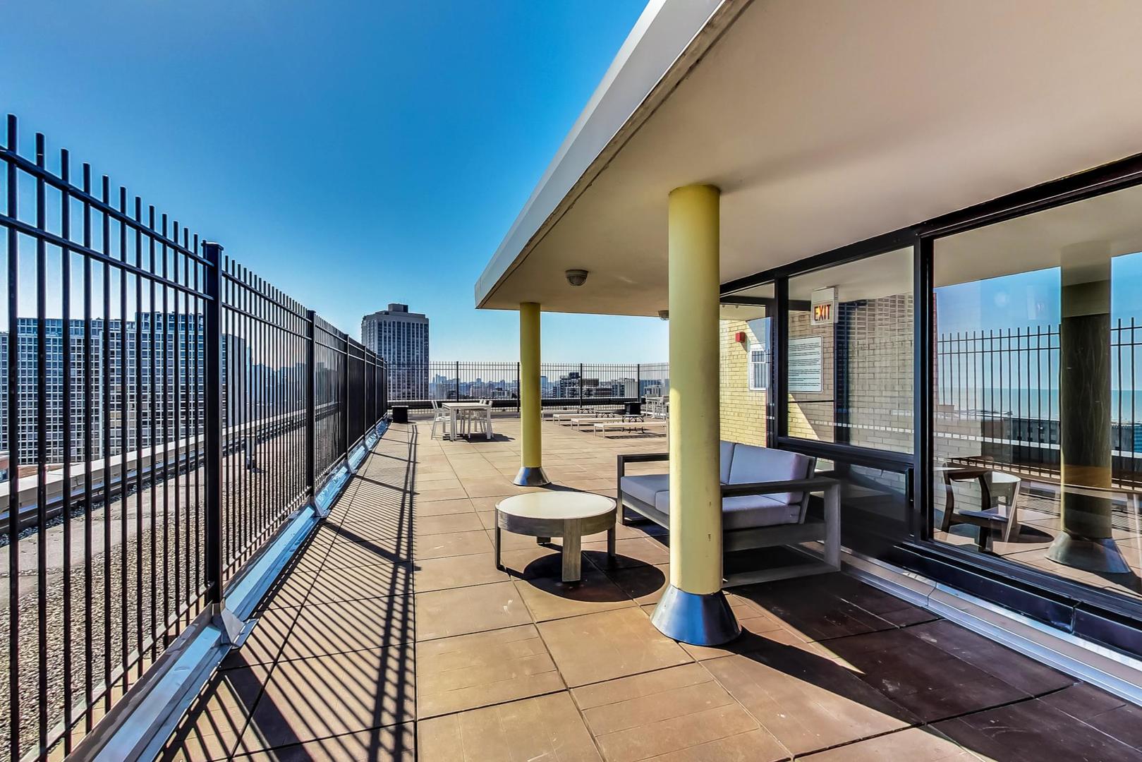 2930 North Sheridan Road, Unit 811 Chicago, IL 60657 - Photo 37 of 52