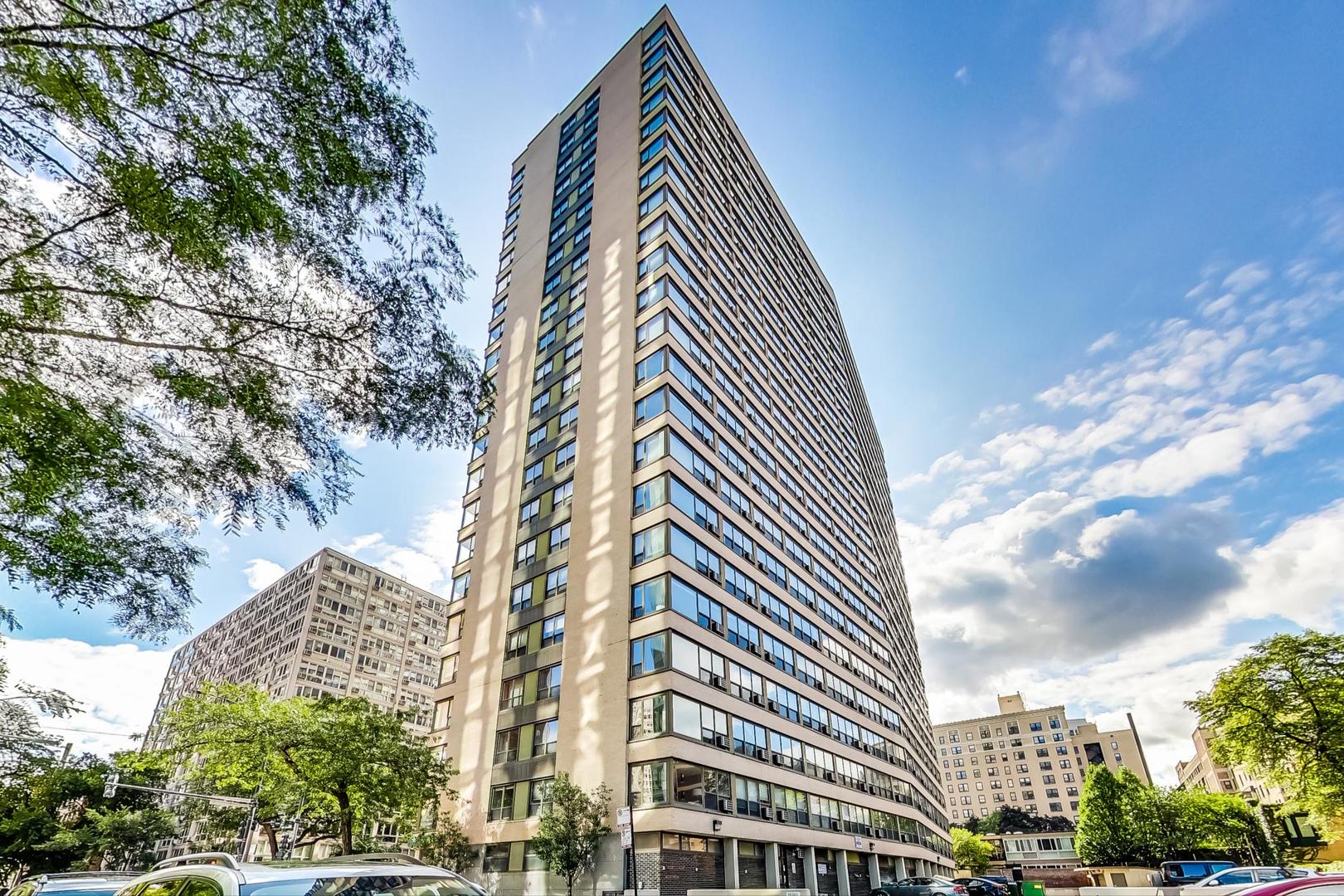 2930 North Sheridan Road, Unit 811 Chicago, IL 60657 - Photo 6 of 52 a view of a city with tall buildings