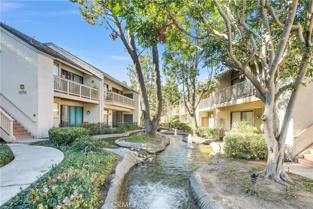 $399,990 | 10550 Lakeside Drive North, Unit E, Garden Grove, CA 92840