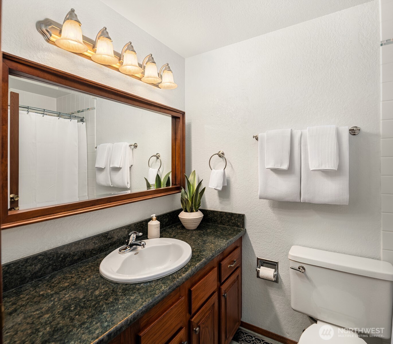 13820 27th Street Southeast Snohomish, WA 98290 - Photo 18 of 38