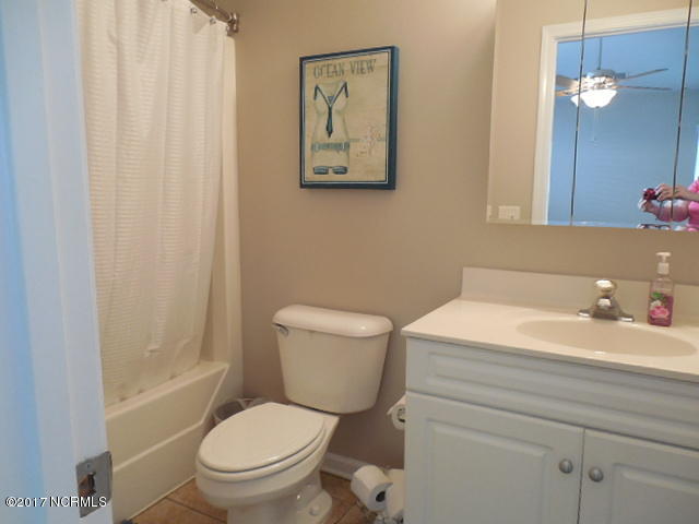 5141 Long Pointe Road Wilmington, NC 28409 - Photo 16 of 25 Bathroom 2