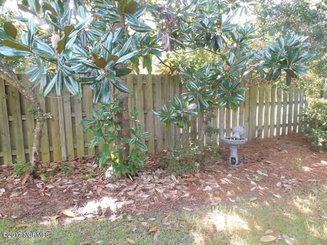 5141 Long Pointe Road Wilmington, NC 28409 - Photo 22 of 25 Back yard