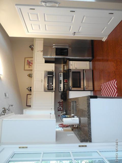 5141 Long Pointe Road Wilmington, NC 28409 - Photo 5 of 25 Kitchen
