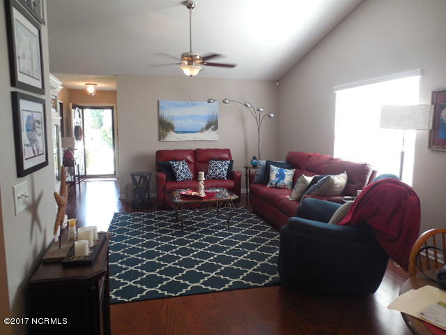 5141 Long Pointe Road Wilmington, NC 28409 - Photo 7 of 25 Living Room