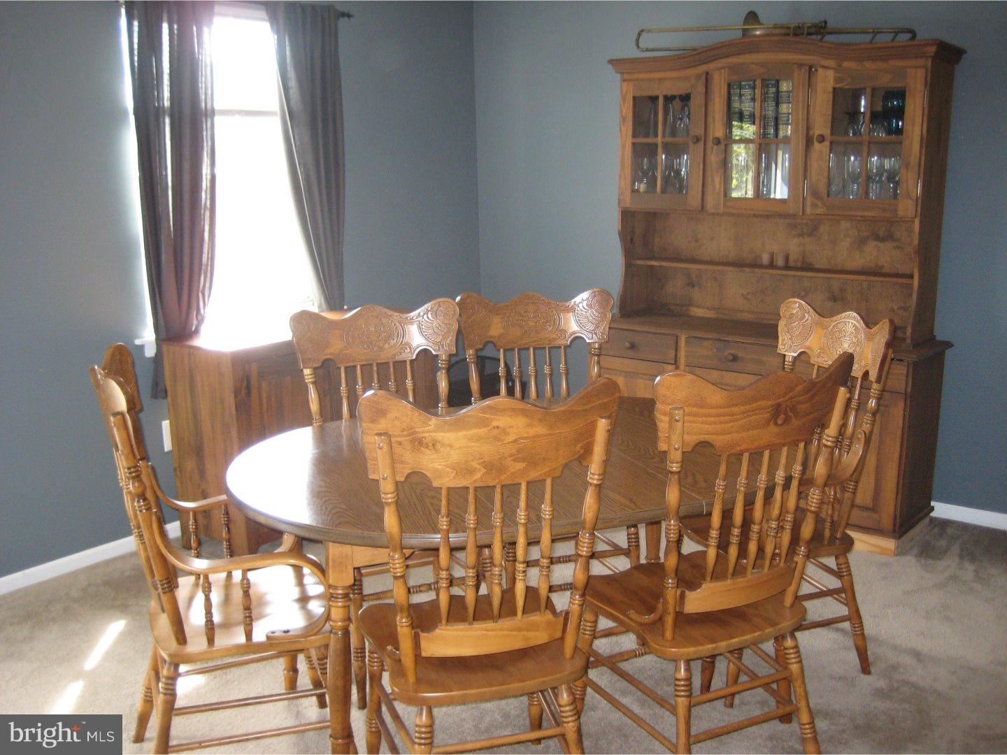 50 Stonegate Road Quakertown, PA 18951 - Photo 5 of 25 Living Room