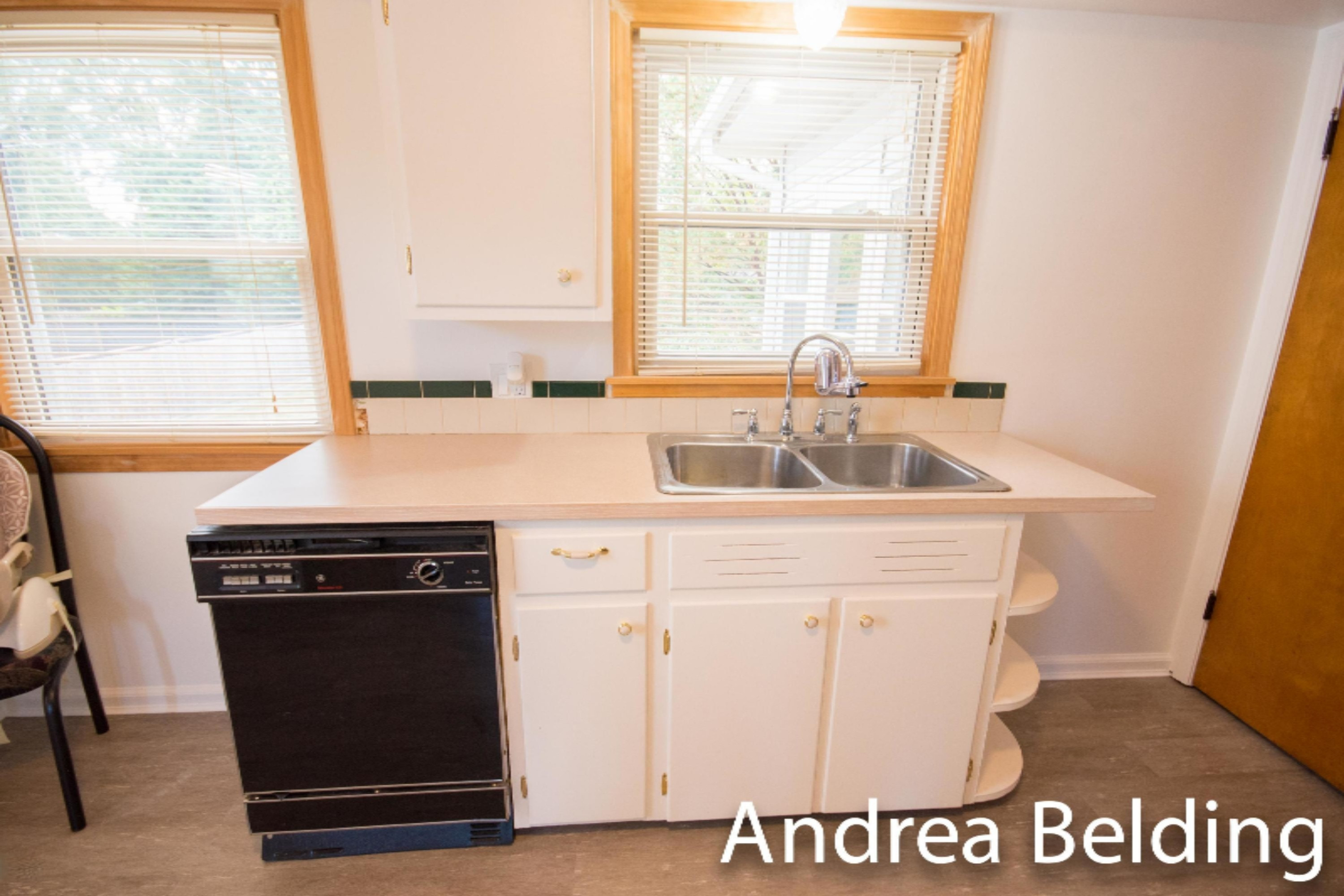 2110 Hamstead Road Northwest Grand Rapids, MI 49504 - Photo 12 of 25 KHP_7492