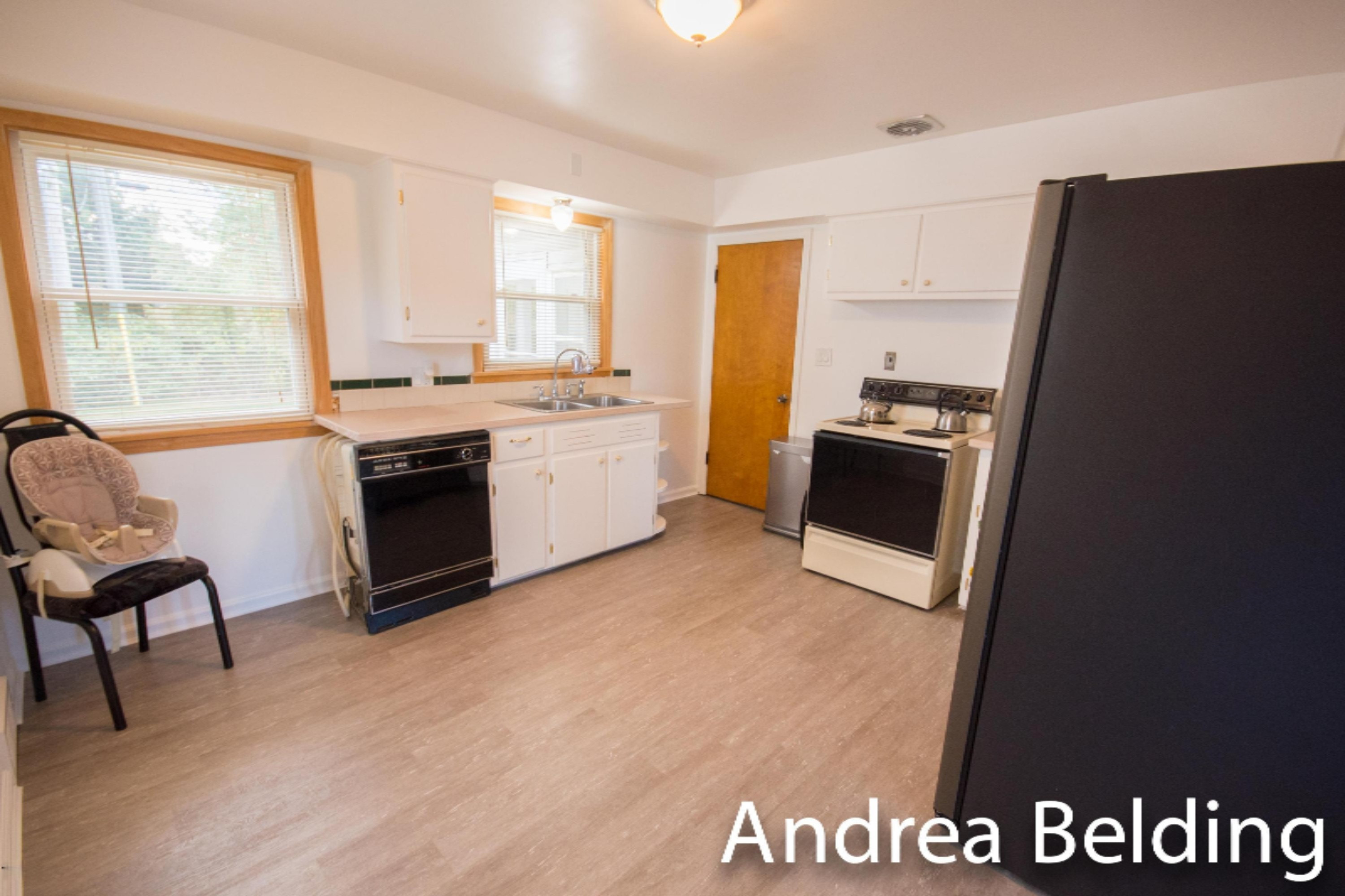2110 Hamstead Road Northwest Grand Rapids, MI 49504 - Photo 9 of 25 KHP_7489