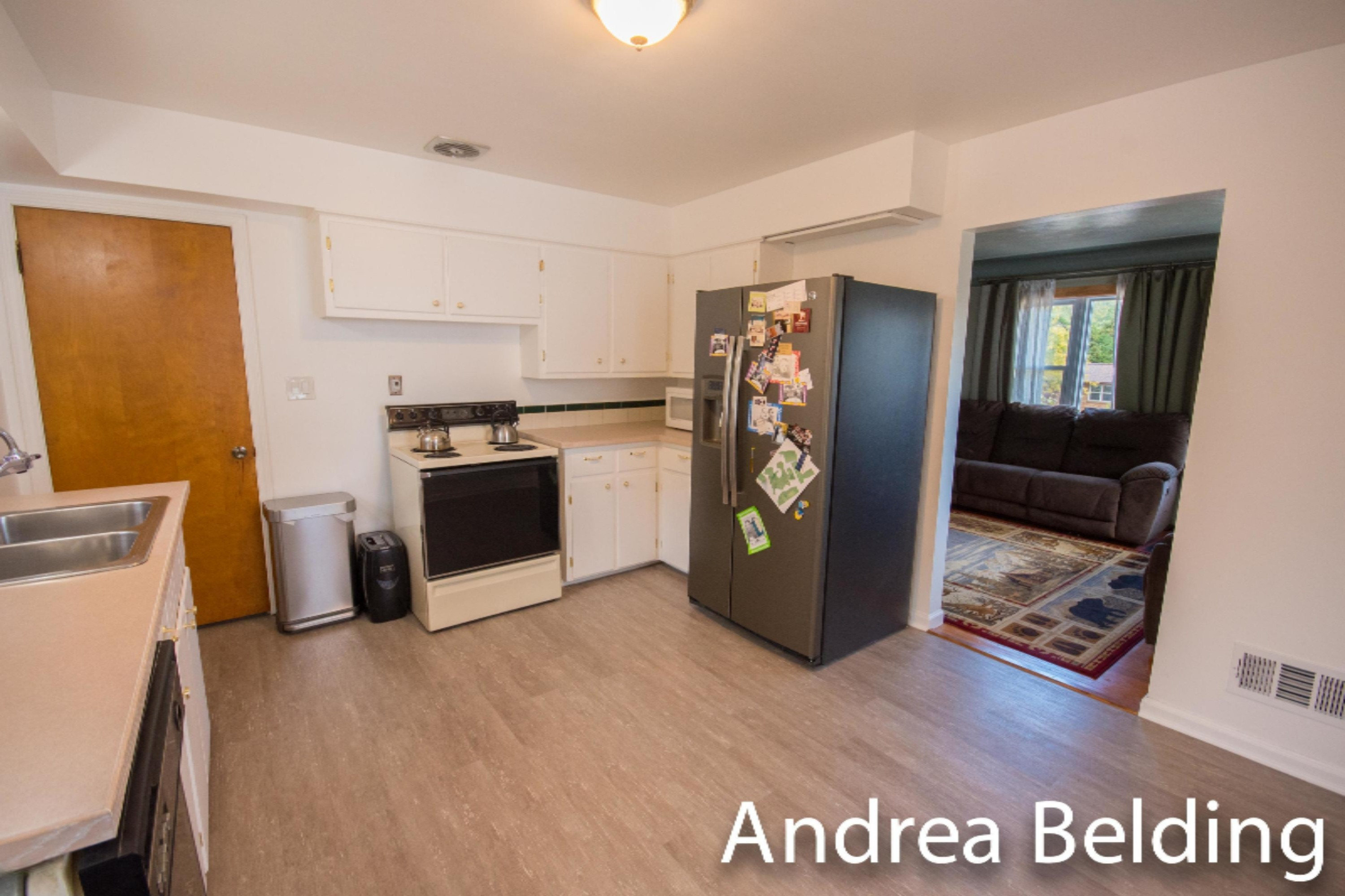 2110 Hamstead Road Northwest Grand Rapids, MI 49504 - Photo 10 of 25 KHP_7490