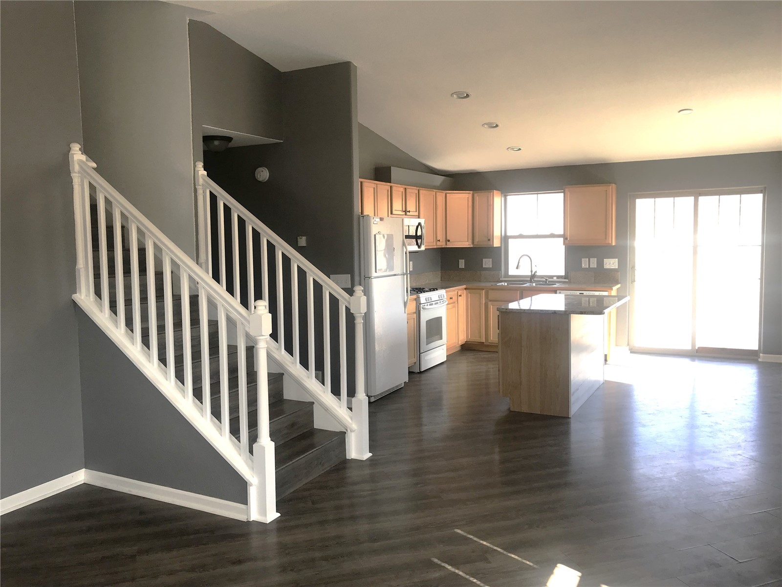 133 Oak Ridge Circle, Unit B Oak Creek, CO 80467 - Photo 8 of 25