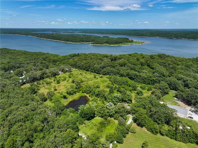 $350,000 | 11270 Northeast 1351st Road, Osceola, MO 64776