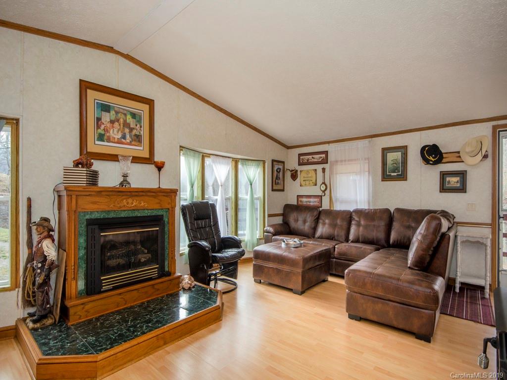 5527 Liner Creek Road Clyde, NC 28721 - Photo 2 of 17 Gallery Image 2