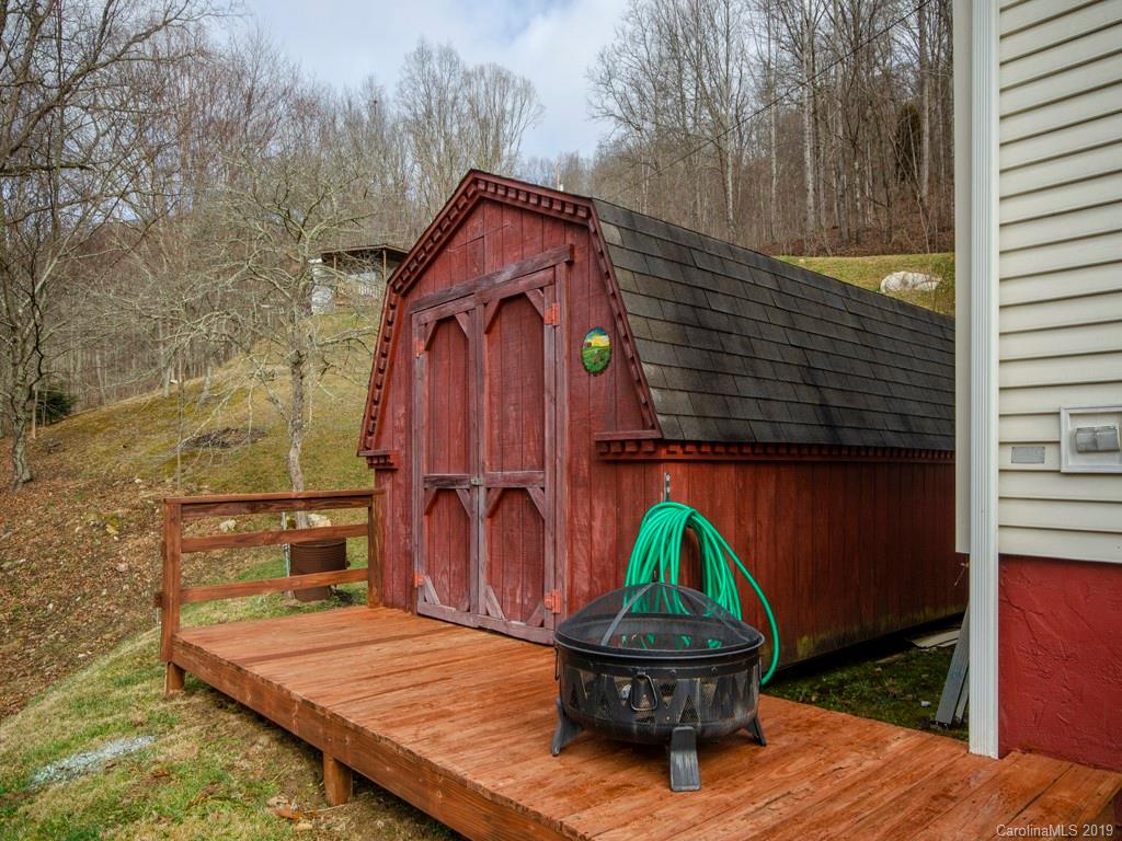5527 Liner Creek Road Clyde, NC 28721 - Photo 12 of 17 Gallery Image 12