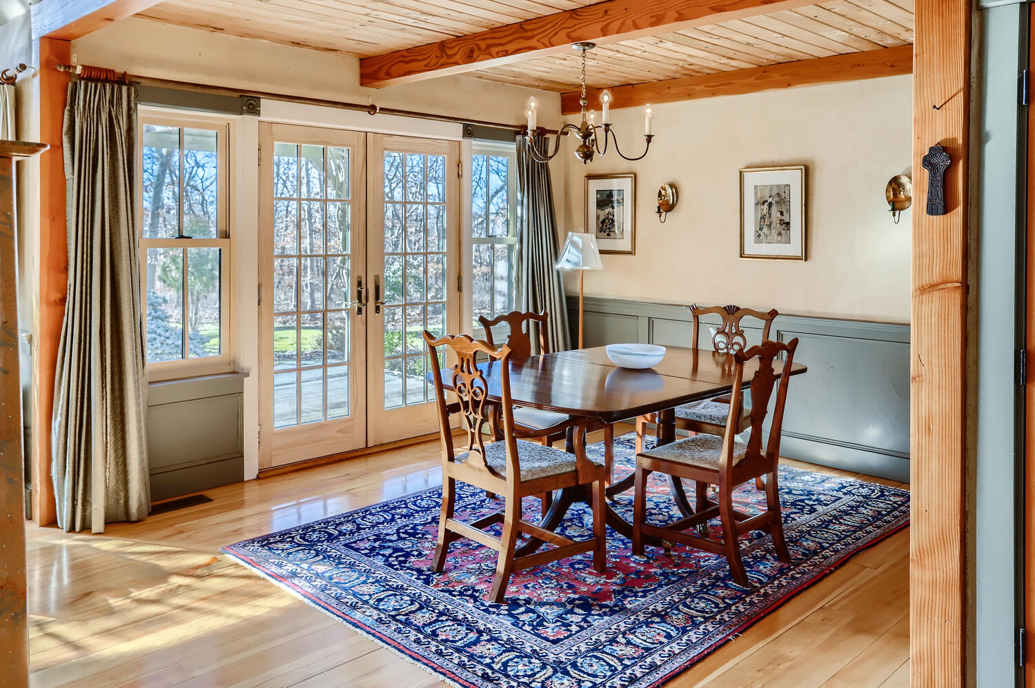 40 Bridle Path Road Vineyard Haven, MA 02568 - Photo 17 of 39 a view of a dining room with furniture window and wooden floor