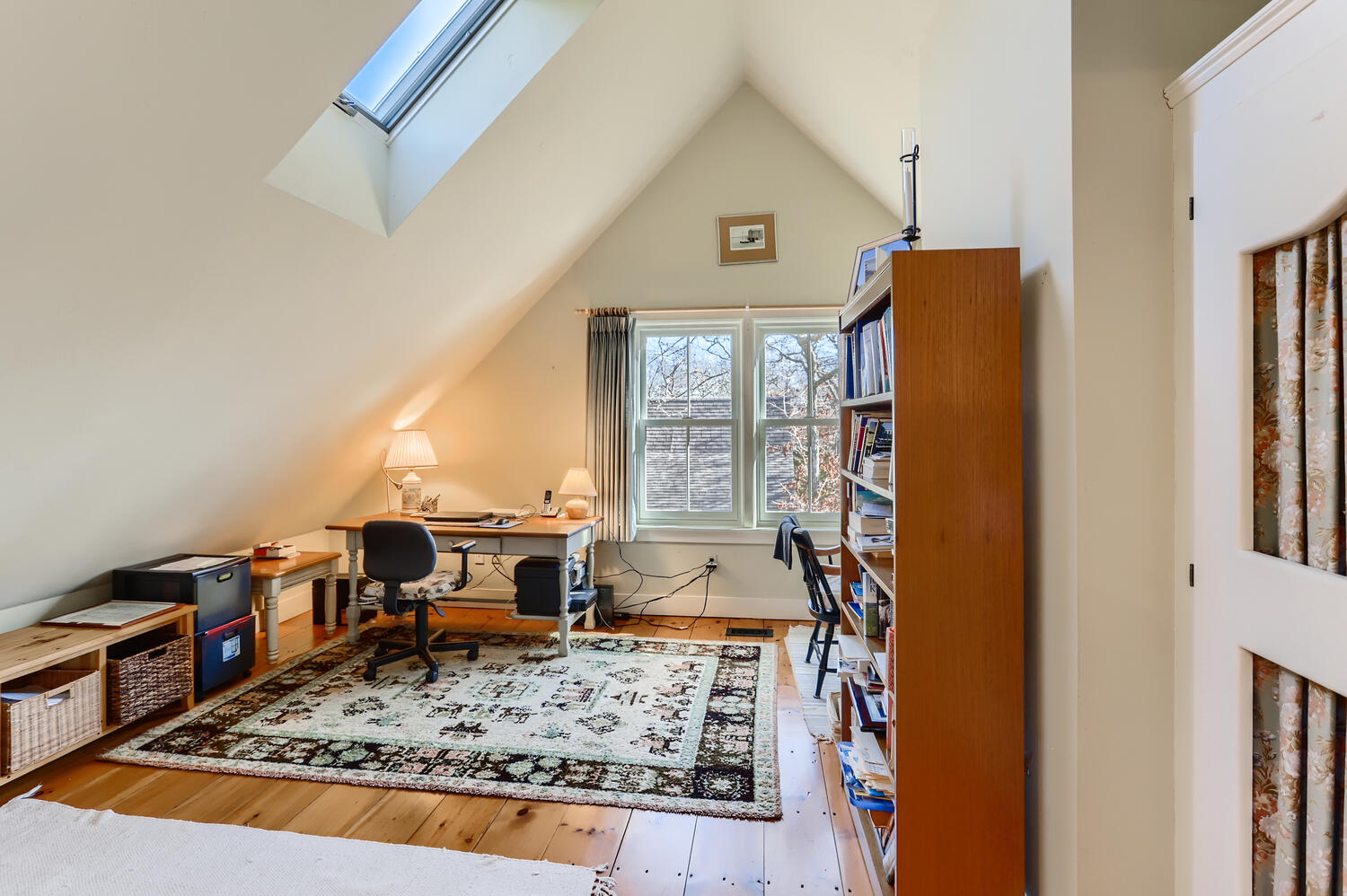 40 Bridle Path Road Vineyard Haven, MA 02568 - Photo 30 of 39 a living room with furniture and a rug