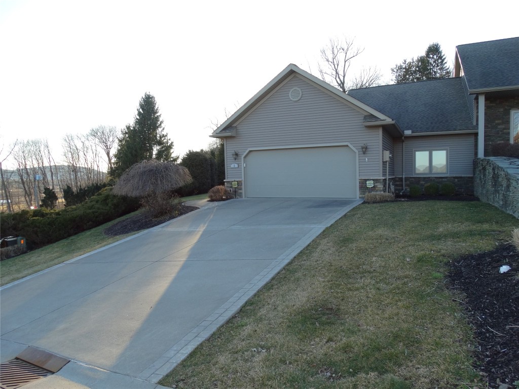 2 Eagle Drive Endicott, NY 13760 - Photo 1 of 20