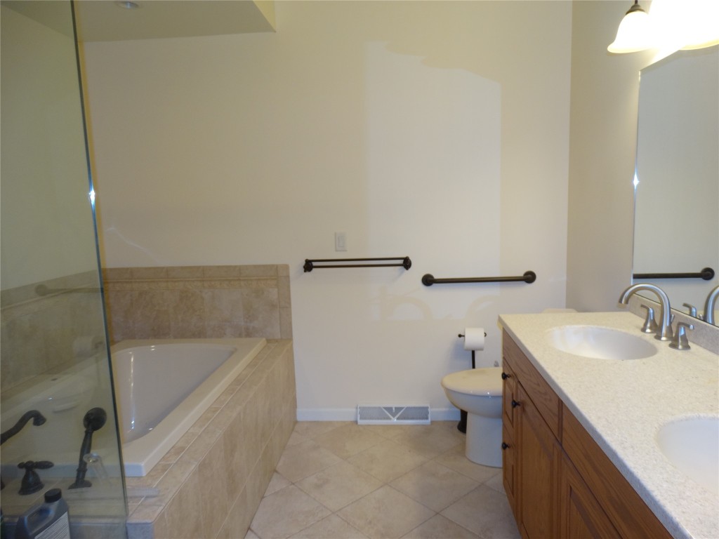 2 Eagle Drive Endicott, NY 13760 - Photo 6 of 20