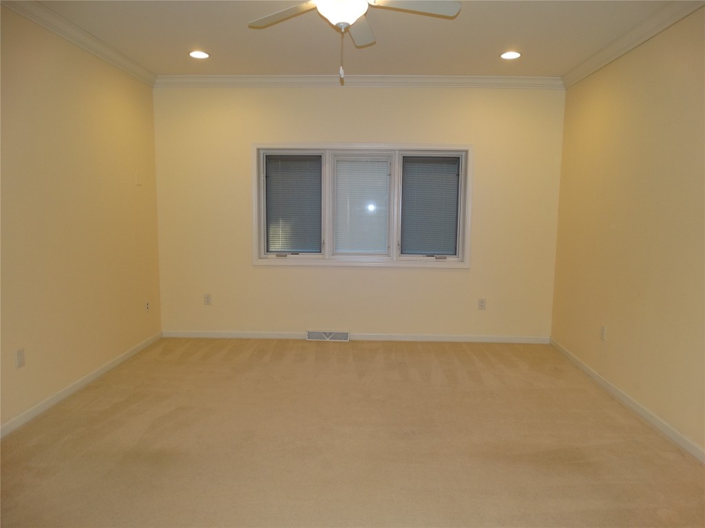 2 Eagle Drive Endicott, NY 13760 - Photo 8 of 20