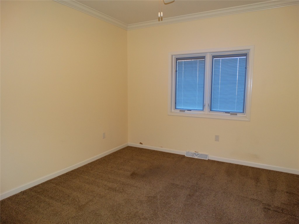 2 Eagle Drive Endicott, NY 13760 - Photo 10 of 20