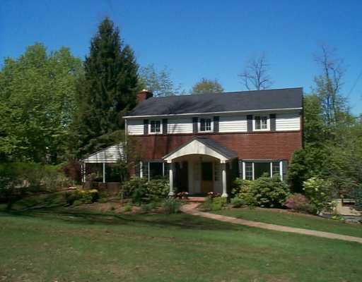 605 Ravencrest Road Pittsburgh, PA 15215 - Photo 1 of 8 Exterior Front.