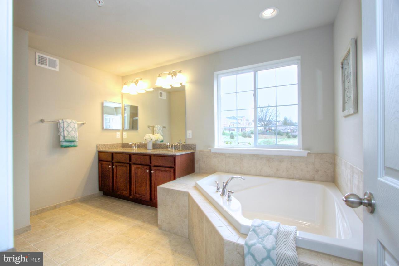8832 Orchard Road Baltimore, MD 21208 - Photo 15 of 24 Bath