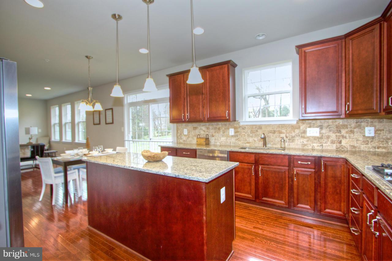 8832 Orchard Road Baltimore, MD 21208 - Photo 4 of 24 Kitchen