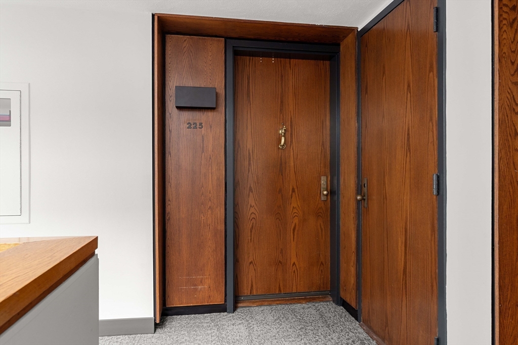75 Grove Street, Unit 225 Wellesley, MA 02482 - Photo 4 of 41