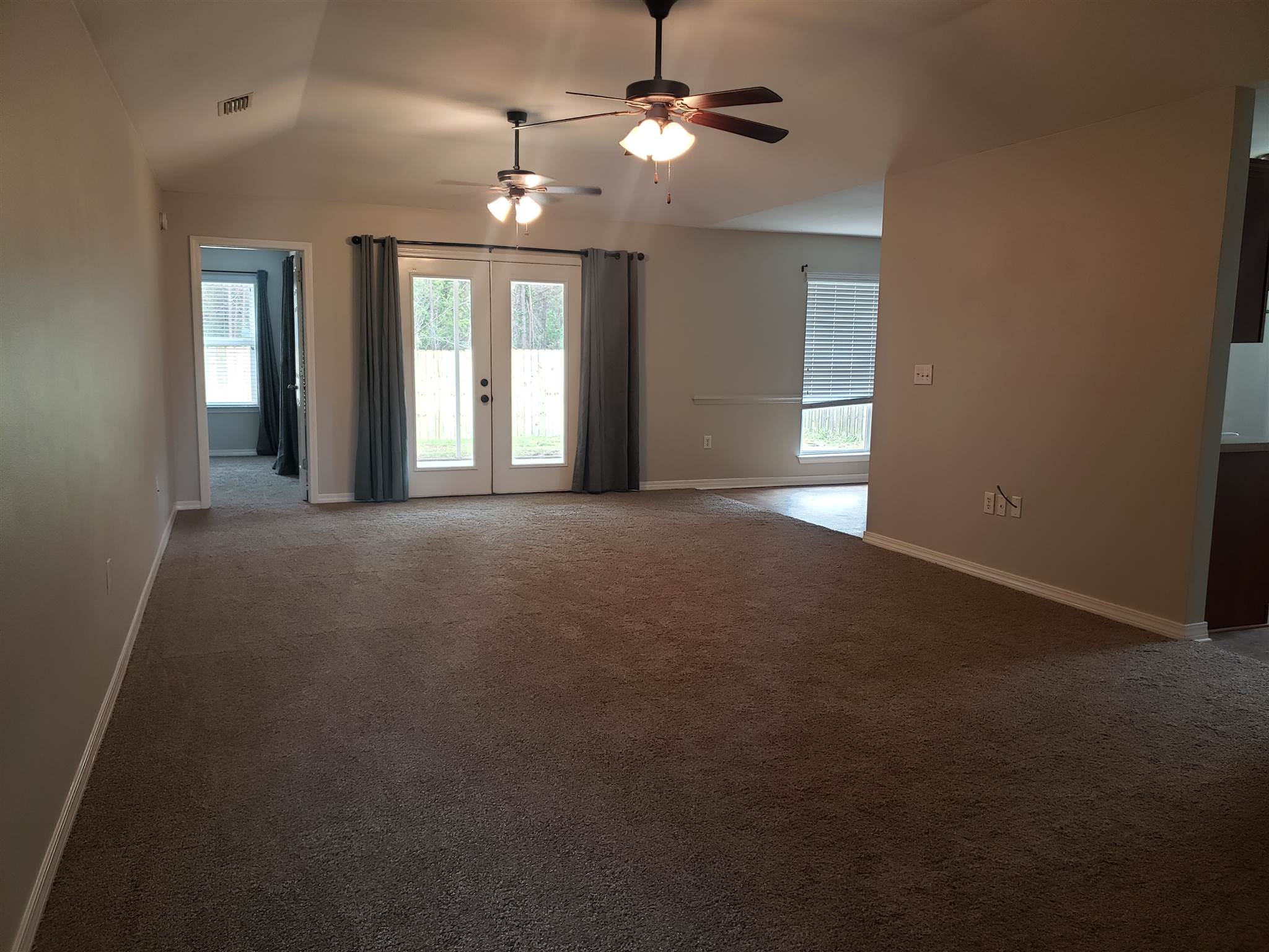 16730 Sugar Loop Foley, AL 36535 - Photo 2 of 25 Living Room