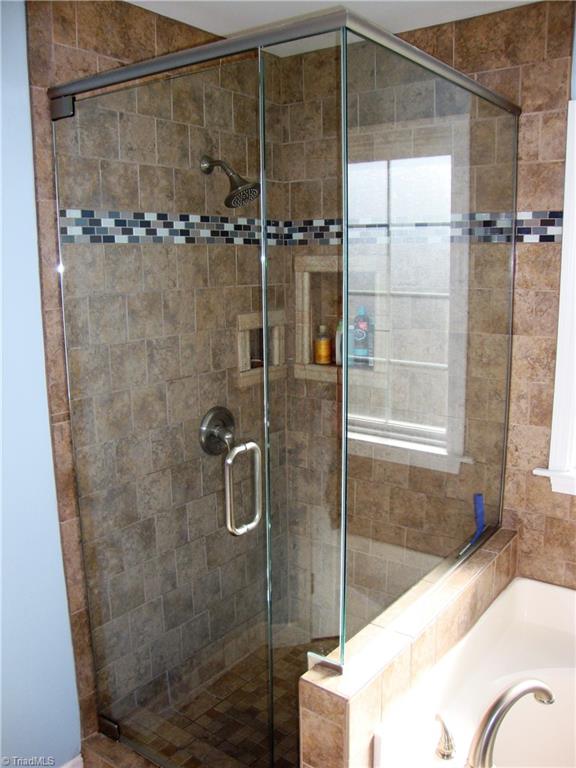 3523 Hunting Ridge Drive High Point, NC 27265 - Photo 16 of 28 Gallery Image 16
