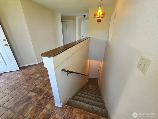 $2,800 | 1426 West 4th Street, Port Angeles, WA 98363