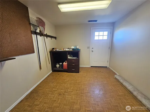 $2,800 | 1426 West 4th Street, Port Angeles, WA 98363