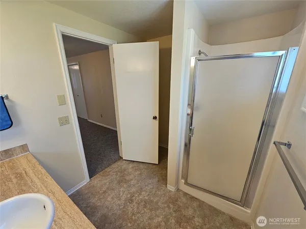 $2,800 | 1426 West 4th Street, Port Angeles, WA 98363