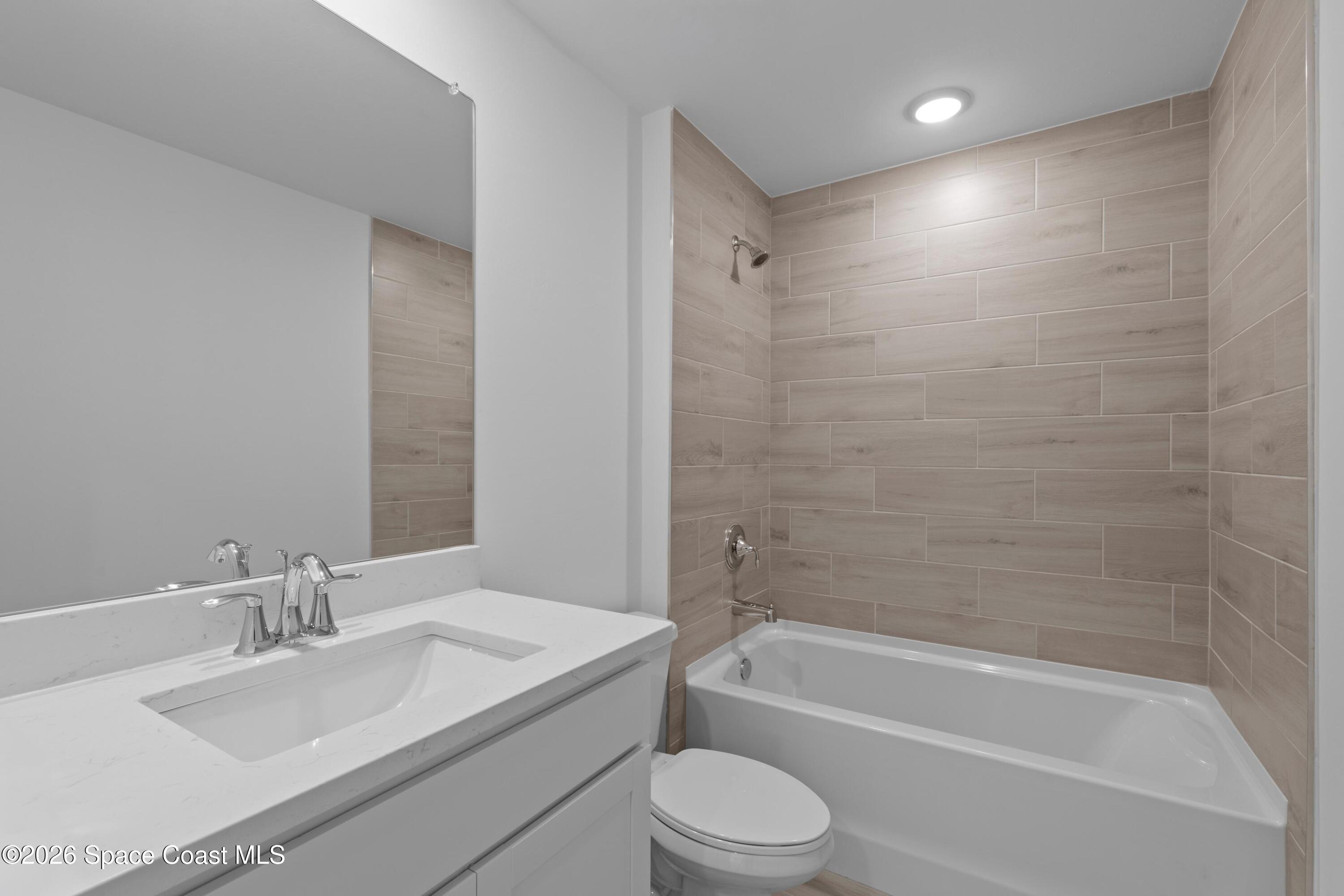 474 Halifax Street Southwest Palm Bay, FL 32908 - Photo 13 of 14 SL_StAugustine_GuestBath1