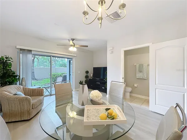 $1,950 | 3309 Wilshire Way Road, Unit 3, Orlando, FL 32829