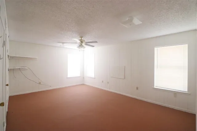 $1,700 | 1010 East Reno Road, Azle, TX 76020