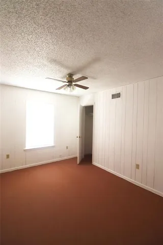 $1,700 | 1010 East Reno Road, Azle, TX 76020