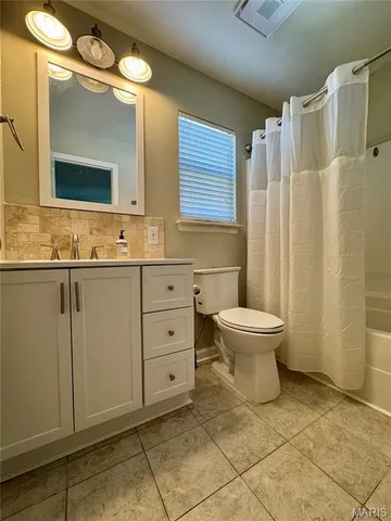 $304,500 | 450 Pevely Heights Drive, Pevely, MO 63070