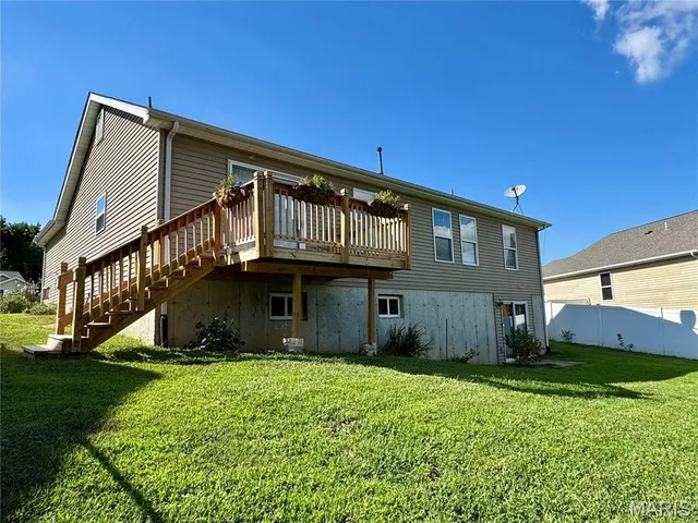 $304,500 | 450 Pevely Heights Drive, Pevely, MO 63070
