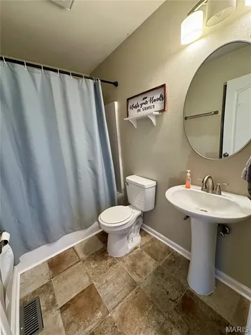 $304,500 | 450 Pevely Heights Drive, Pevely, MO 63070